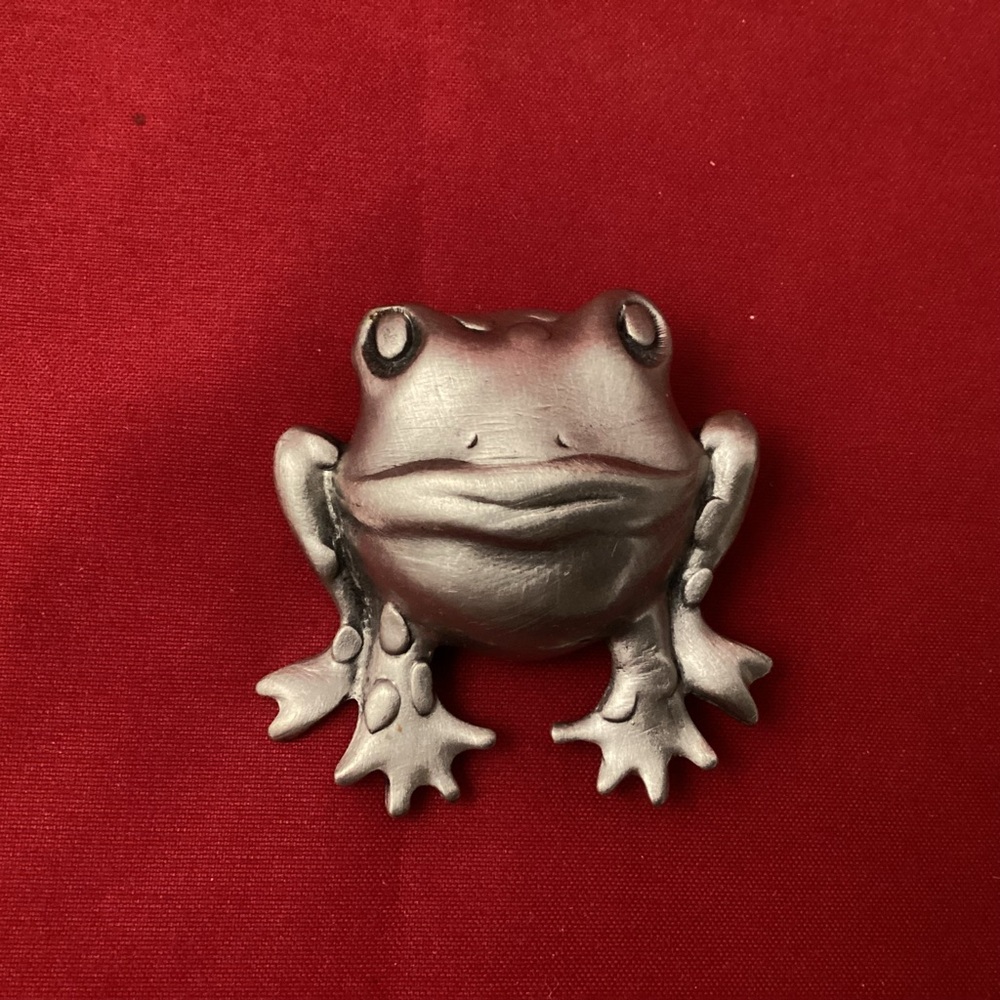 Big frog pewter brooch
